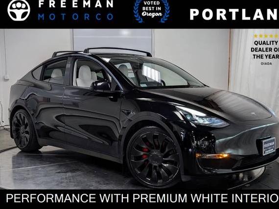 TESLA MODEL Y 2021 5YJYGDEF6MF230362 image